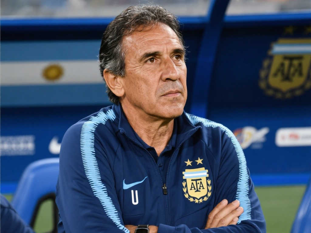 中国足球的启示:从巴拉圭经验探寻防反型教练的选聘之道 中国足球的启示:从巴拉圭经验探寻防反型教练的选聘之道